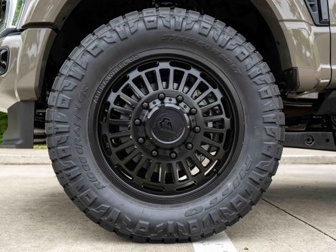 Used 2026 Ford F450 Platinum w/ Platinum Plus Package image 14