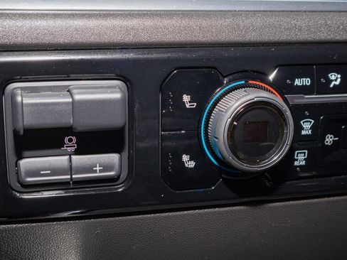 Certified 2023 Chevrolet Silverado 1500 LT Trail Boss w/ Convenience Package II image 20