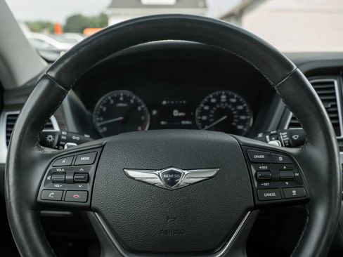 Used 2017 Genesis G80 3.8 AWD/4WD image 18