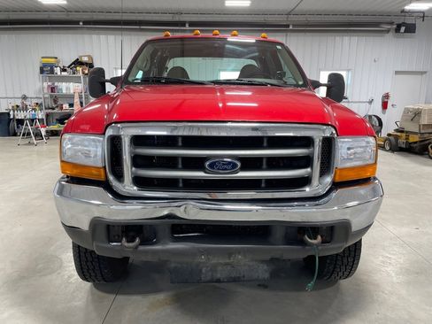 Used 2000 Ford F250 Lariat image 2