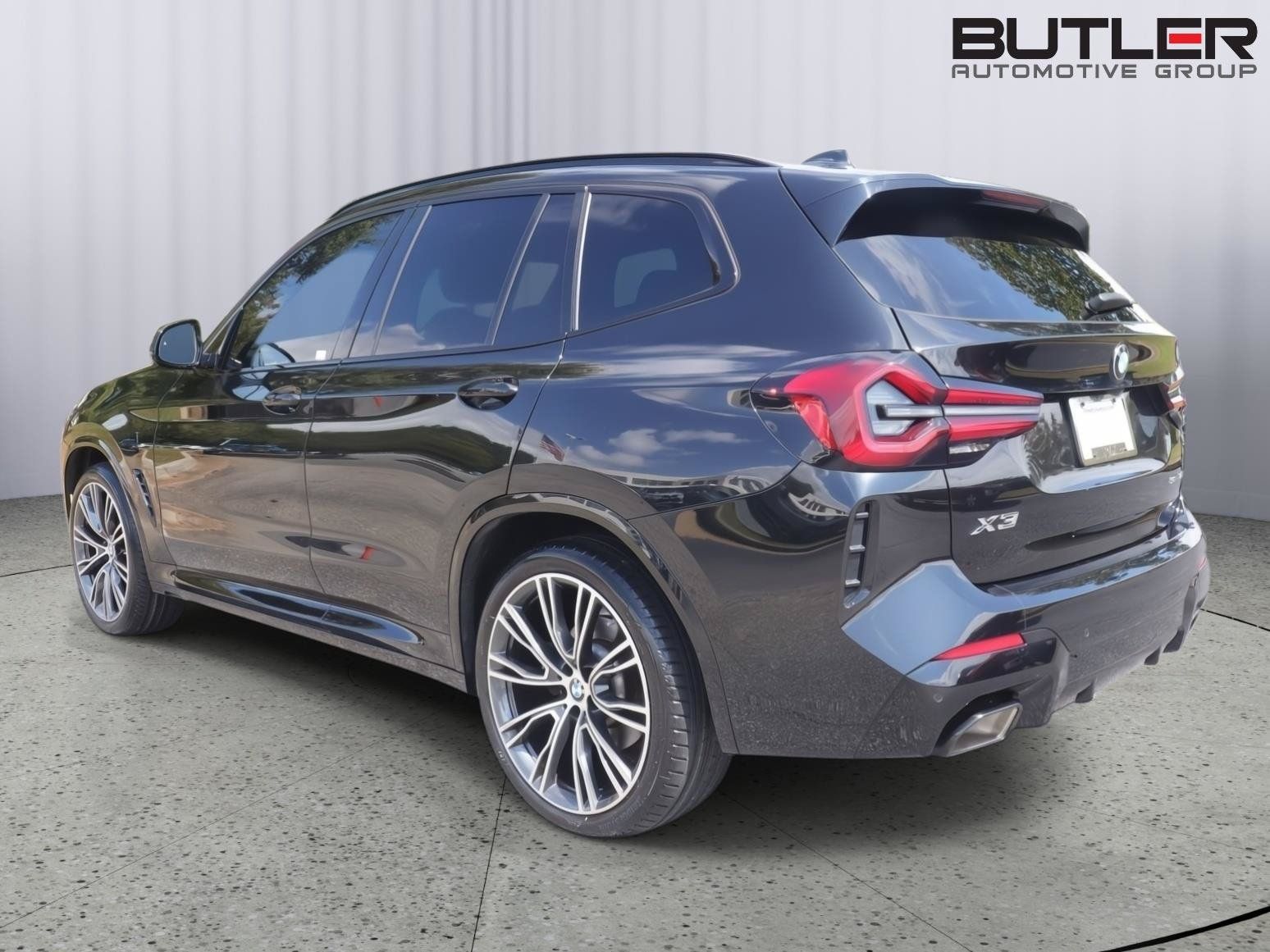 Used 2024 BMW X3 sDrive30i w/ Premium Package w/ZPA RWD image 4