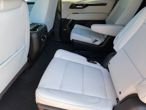 New 2026 Chevrolet Tahoe Premier image 22