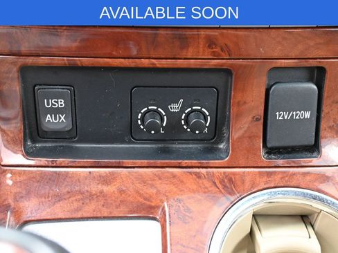 Used 2013 Toyota Highlander Limited image 24