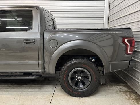 Used 2018 Ford F150 Raptor w/ Equipment Group 802A Luxury image 5