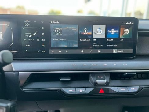 Used 2024 Kia EV9 Wind image 24