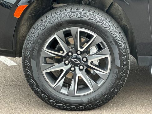 Used 2023 Chevrolet Tahoe Z71 image 25