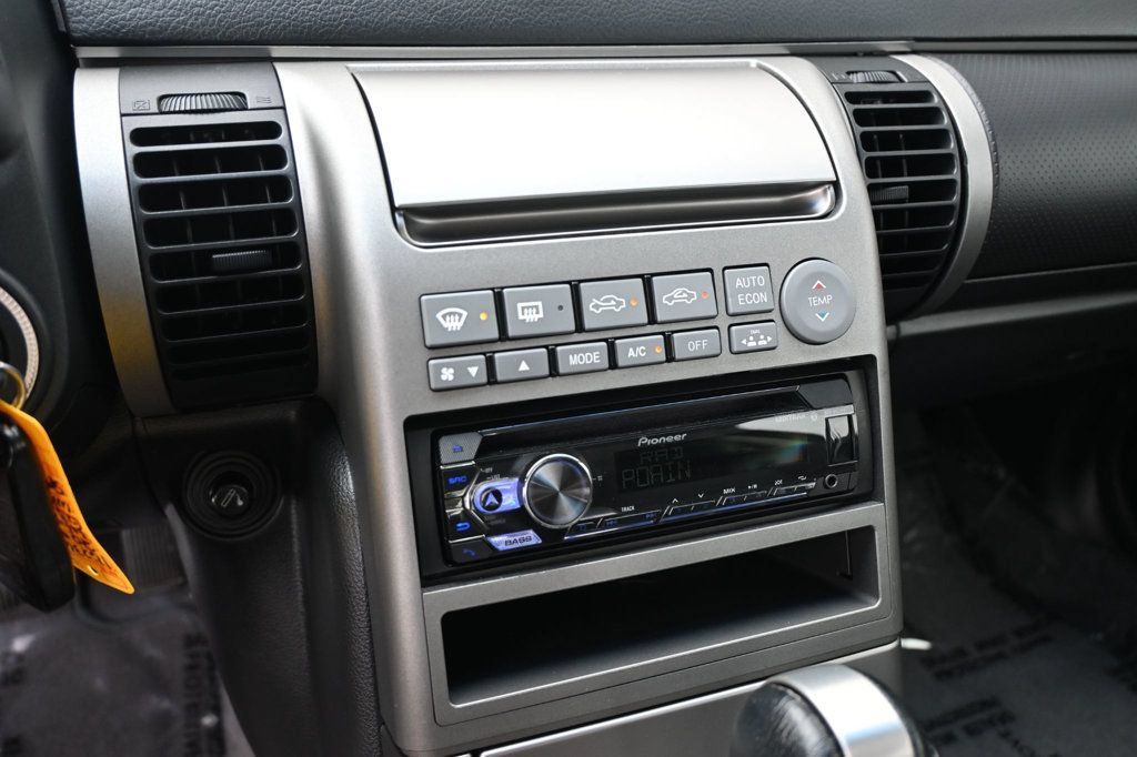 Used 2003 INFINITI G35 Coupe w/ Premium Pkg RWD image 11