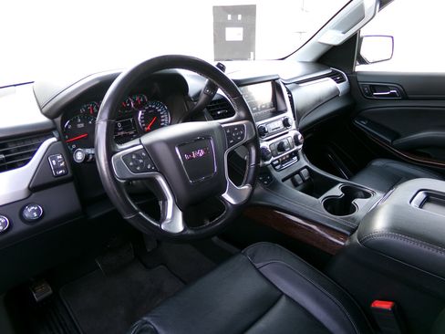 Used 2020 GMC Yukon SLT image 18