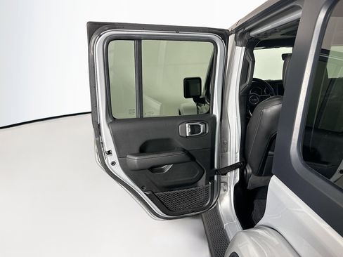 Used 2023 Jeep Wrangler Sahara w/ Cold Weather Group image 26