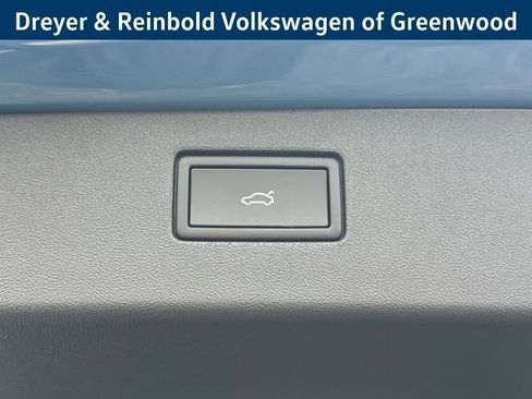 New 2026 Volkswagen Tiguan SE image 33