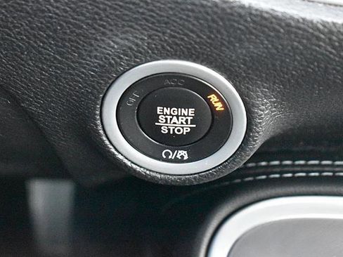 Used 2022 Dodge Challenger GT image 21