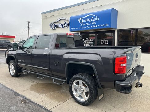 Used 2015 GMC Sierra 2500 Denali w/ Duramax Plus Package image 7