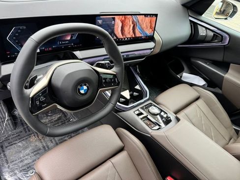 Certified 2025 BMW X3 xDrive30i w/ Premium Package image 17