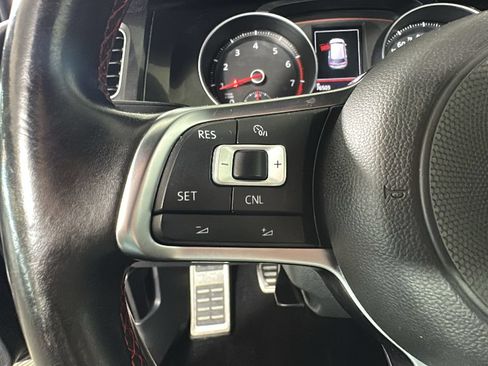 Used 2017 Volkswagen GTI S FWD image 18