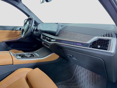 Used 2024 BMW X5 xDrive40i w/ Parking Assistance Package image 32