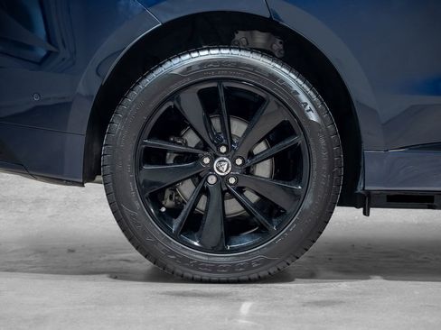 Used 2025 Jaguar F-PACE R-Dynamic S image 22