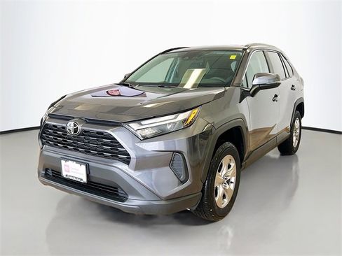 Used 2025 Toyota RAV4 XLE image 38