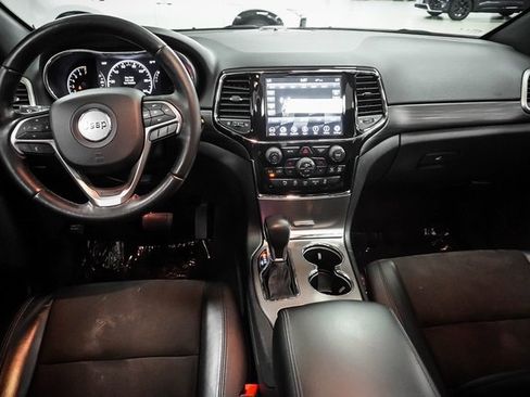 Used 2021 Jeep Grand Cherokee Laredo X image 20