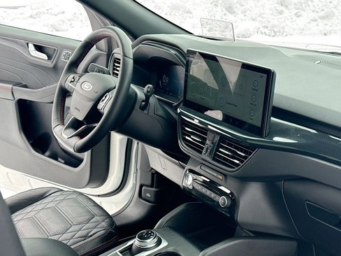 Used 2023 Ford Escape ST-Line Elite w/ Premium Technology Package image 5