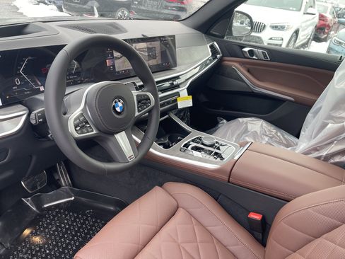 New 2026 BMW X5 xDrive40i w/ M Sport Package image 9