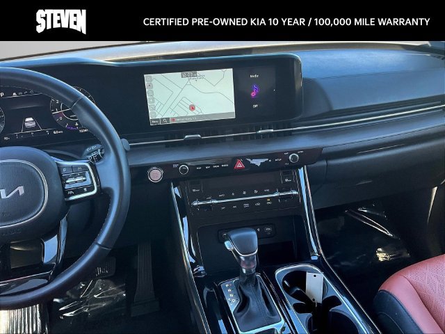 Certified 2023 Kia Carnival SX FWD image 10