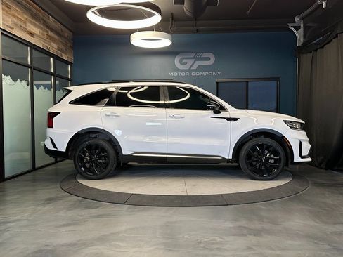 Used 2021 Kia Sorento SX AWD/4WD image 2