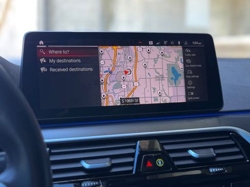 Used 2022 BMW 530i w/ M Sport Package RWD image 23