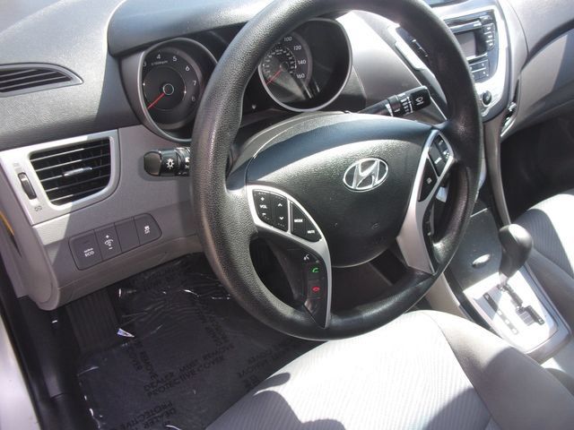 Used 2012 Hyundai Elantra GLS w/ Preferred Pkg 3 FWD image 17
