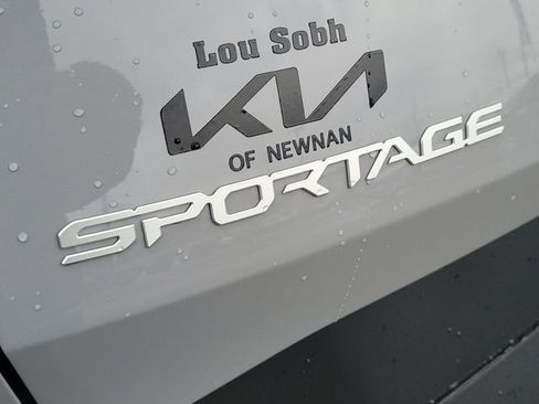New 2026 Kia Sportage EX image 8