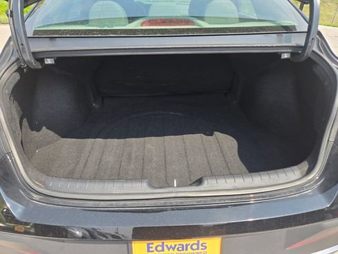 Used 2024 Hyundai Elantra SEL FWD image 29
