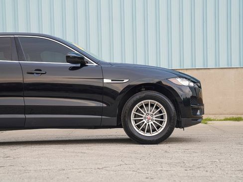 Used 2019 Jaguar F-PACE AWD/4WD image 7