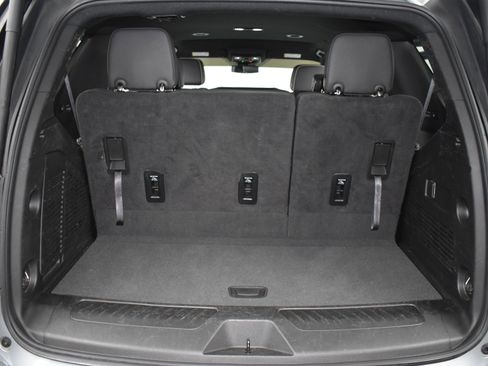 Used 2024 GMC Yukon SLT image 21