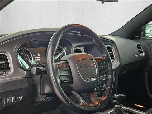 Used 2023 Dodge Charger SXT RWD image 9