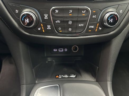 Certified 2021 Chevrolet Equinox Premier image 36