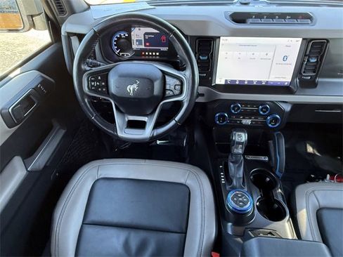 Certified 2022 Ford Bronco Wildtrak image 8