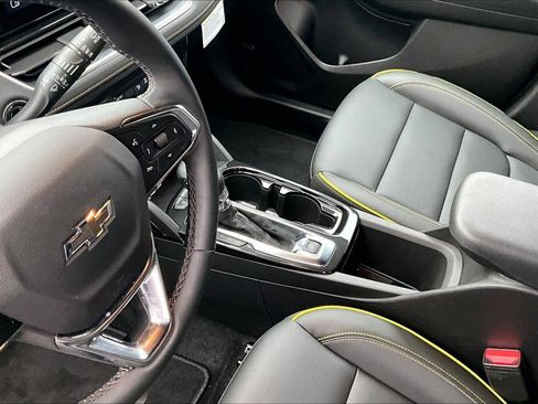 New 2025 Chevrolet TrailBlazer ACTIV w/ Convenience Package FWD image 8