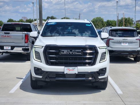 Certified 2026 GMC Yukon Elevation w/ LPO, Floor Liner Package RWD image 6