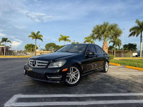 Used 2013 Mercedes-Benz C 250 Sedan image 1