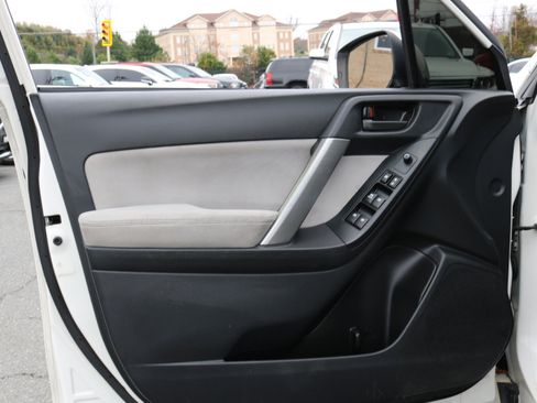 Used 2015 Subaru Forester 2.5i Premium w/ All-Weather Package image 9