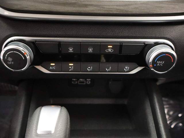 Used 2025 Nissan Altima 2.5 SV FWD image 30