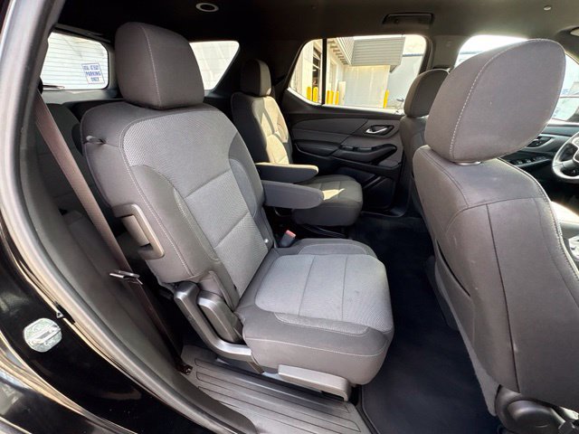 Used 2023 Chevrolet Traverse LT FWD image 29