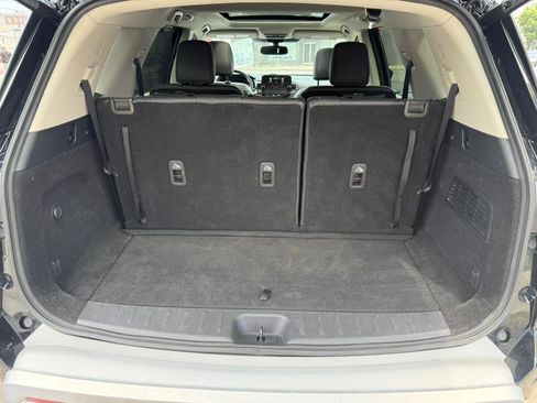 Used 2022 Nissan Pathfinder SL w/ SL Premium Package image 21