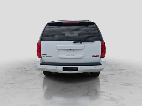 Used 2012 GMC Yukon SLT w/ SLT-2 Equipment Package AWD/4WD image 7