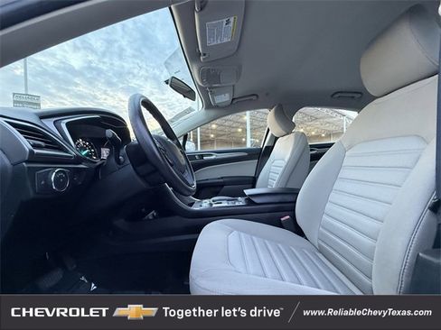 Used 2018 Ford Fusion S image 29