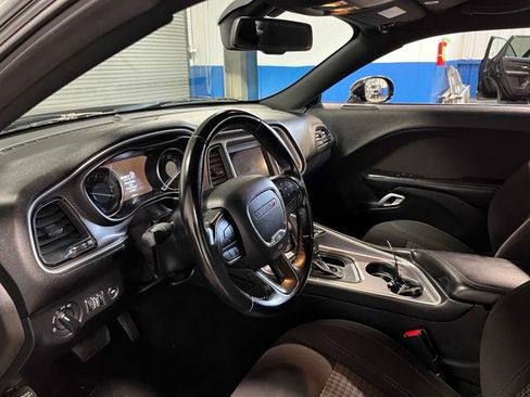 Used 2021 Dodge Challenger SXT RWD image 14