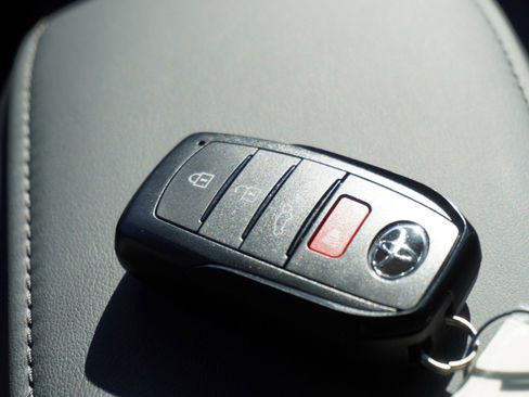 New 2026 Toyota Corolla Cross XLE image 18