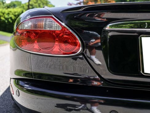 Used 2002 Jaguar XK8 Convertible RWD image 54
