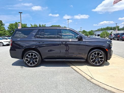 Used 2022 Chevrolet Tahoe RST w/ Luxury Package AWD/4WD image 7
