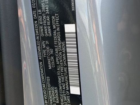 New 2025 Volvo XC90 B6 Core w/ Climate Package image 28