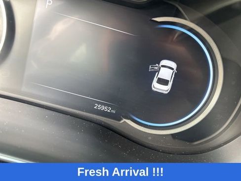 Used 2025 Genesis G70 2.5T image 14